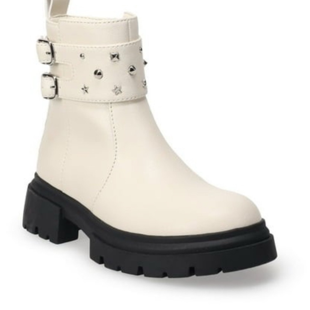 New boots Size 5 Sonoma Goods for Life Zoellaa Girls  Boots Color: Bone